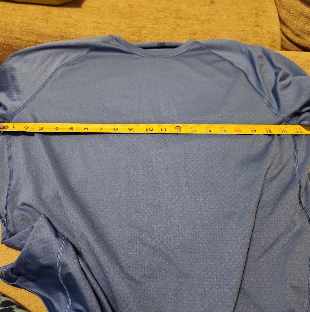 REI Blue Mesh Performance Tshirt Large - Picture 4 of 5